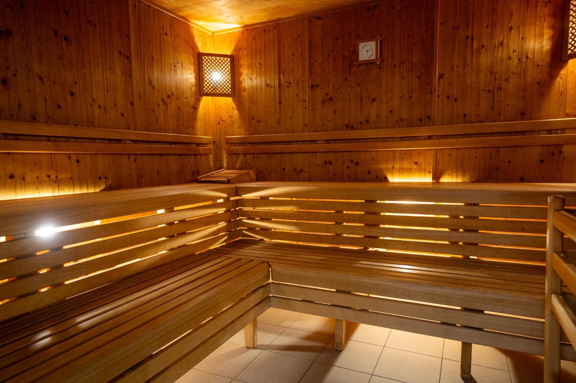 Alpenparks Apartment & Ferienresort Rehrenberg Viehhofen Dış mekan fotoğraf